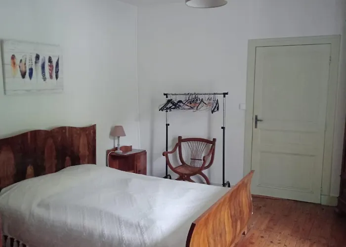 Maison Au Bord De La Riviere Dronne En Perigord Vert