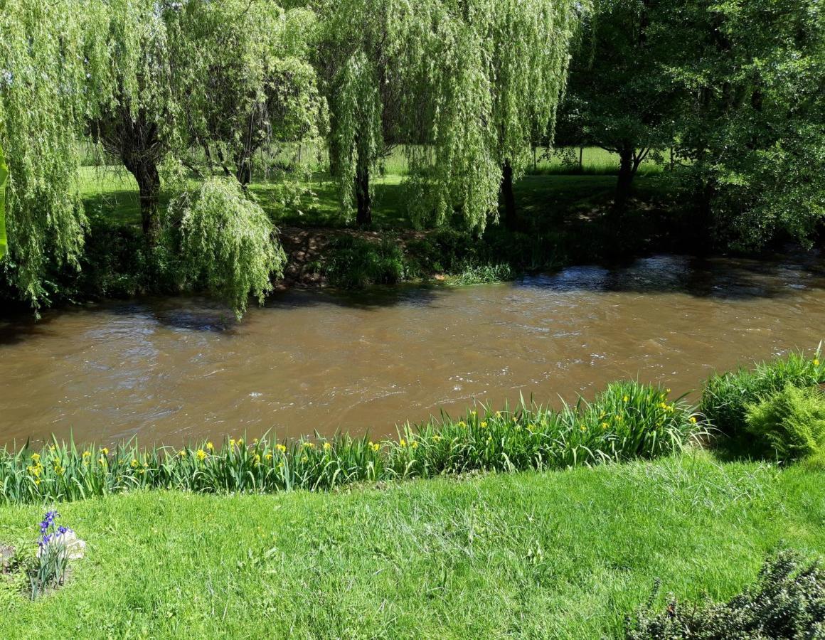 Maison Au Bord De La Riviere Dronne En Perigord Vert